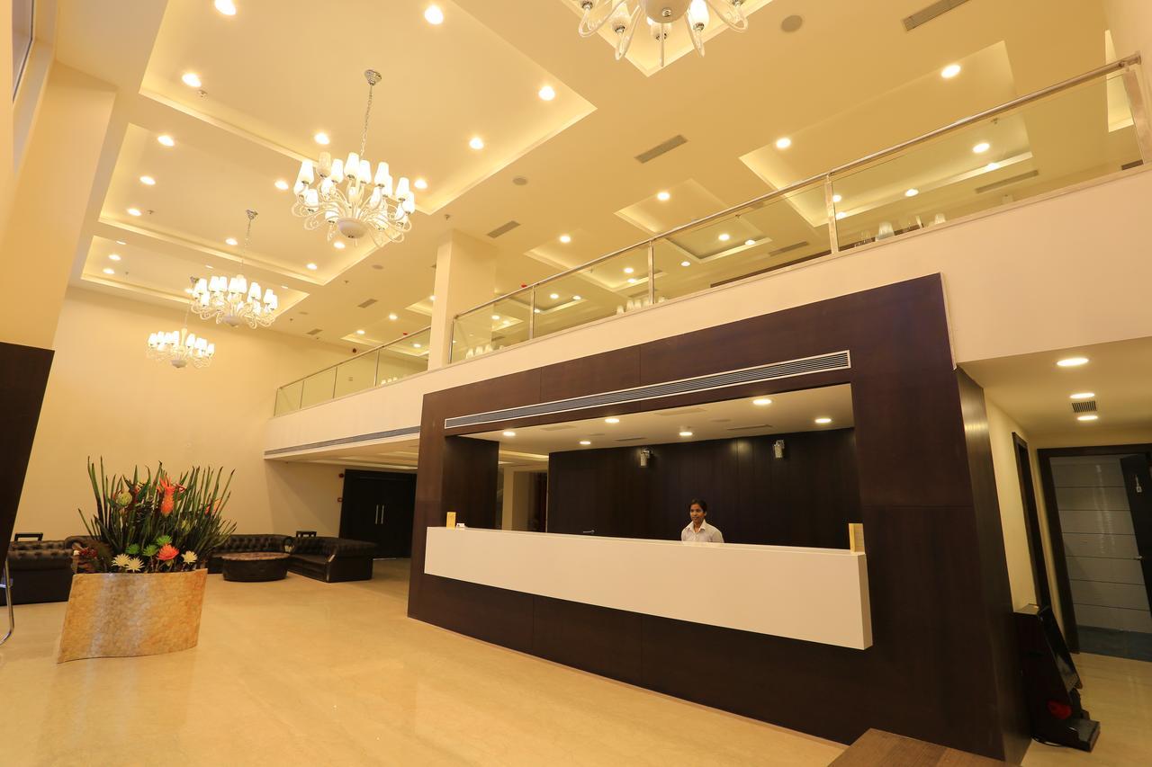 Nandan Kanan Hotel & Resort Sipra Exteriör bild